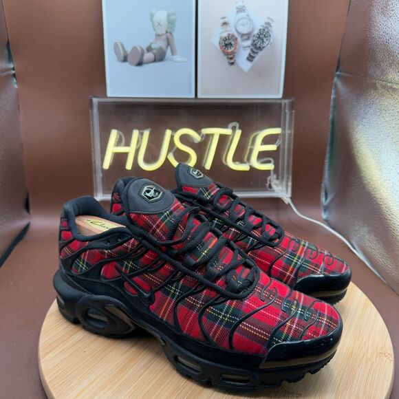 Nike Air Max Plus “Tartan” Black Women's Sz 9 - Picture 1 of 11